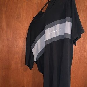 UnderArmour short sleeve with hood. 2xl